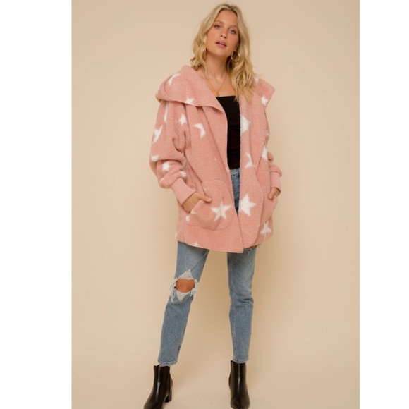 "The Beth" Pink Star Oversized Plush Hoodie with Pockets - Picture 4 of 5